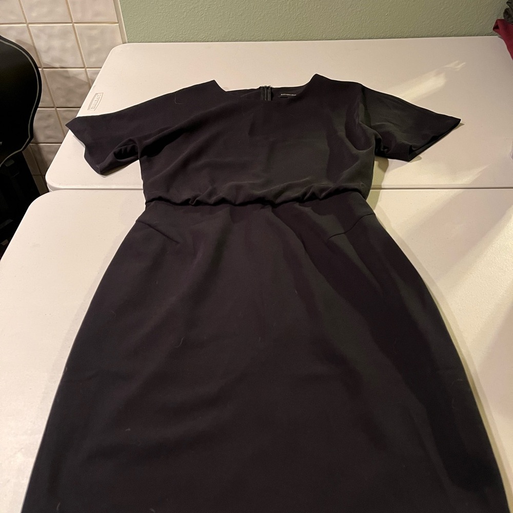 Banana republic Elegant Black Dress. Size 4